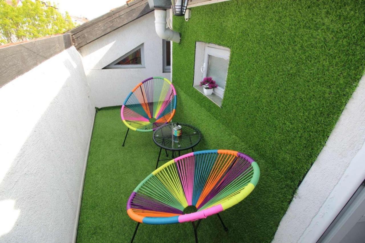 Apartment Happy Holiday Lazur Бургас Екстериор снимка